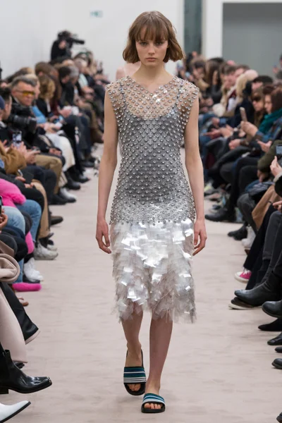 Look 2